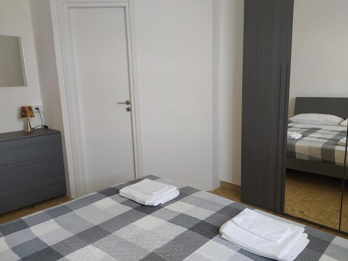 La Terrazza Su Monza Casa Vacanze Exterior foto